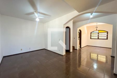 Sala de casa à venda com 3 quartos, 161m² em Jardim Sao Ricardo, São Paulo