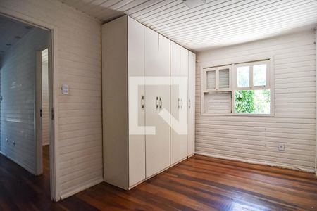 Quarto 2 de casa de condomínio à venda com 2 quartos, 422m² em Itaipu, Niterói