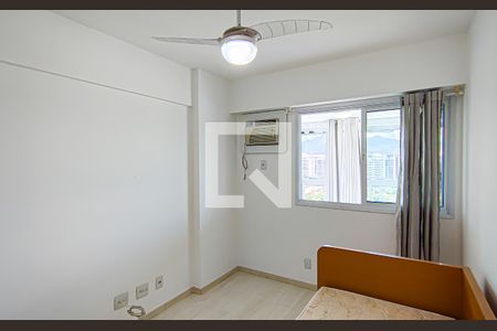 quarto 1 de apartamento para alugar com 2 quartos, 68m² em Barra da Tijuca, Rio de Janeiro