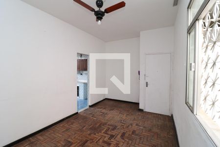 Sala de apartamento à venda com 2 quartos, 56m² em Cacuia, Rio de Janeiro