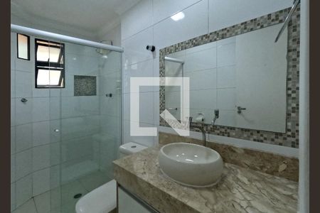 Banheiro de apartamento para alugar com 1 quarto, 50m² em Ponta da Praia, Santos