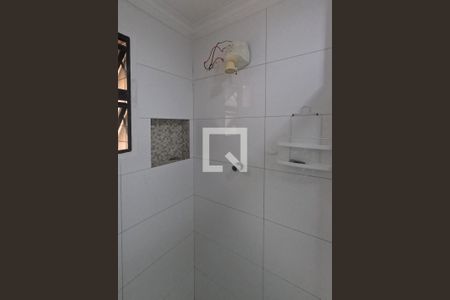 Banheiro de apartamento para alugar com 1 quarto, 50m² em Ponta da Praia, Santos