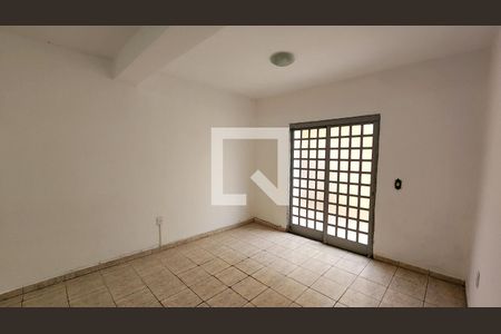 Sala 1 de casa à venda com 6 quartos, 222m² em Jardim Planalto, Jundiaí