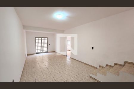 Sala 1 de casa à venda com 6 quartos, 222m² em Jardim Planalto, Jundiaí