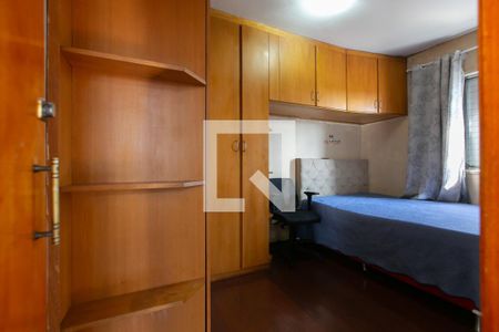 Quarto 1 de apartamento à venda com 2 quartos, 53m² em Vila Carmosina, São Paulo