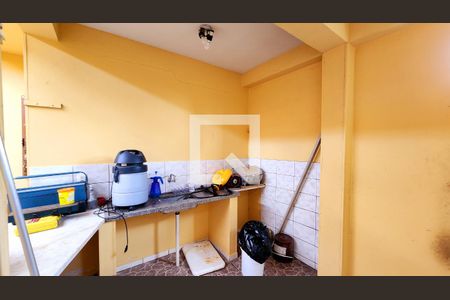 Casa à venda com 450m², 4 quartos e 3 vagas Casa à venda com 450m², 4 quartos e 3 vagasÁrea de Serviço