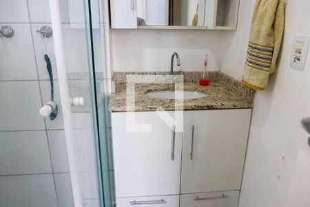 Apartamento à venda com 65m², 3 quartos e 1 vaga Apartamento à venda com 65m², 3 quartos e 1 vagaBanheiro da Suíte 2