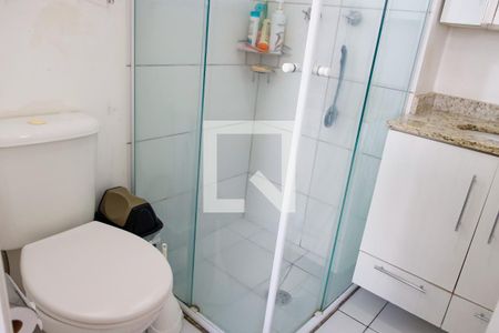 Apartamento à venda com 65m², 3 quartos e 1 vaga Apartamento à venda com 65m², 3 quartos e 1 vagaBanheiro da Suíte 2