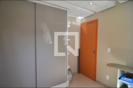 Quarto de apartamento à venda com 2 quartos, 60m² em Estância Velha, Canoas