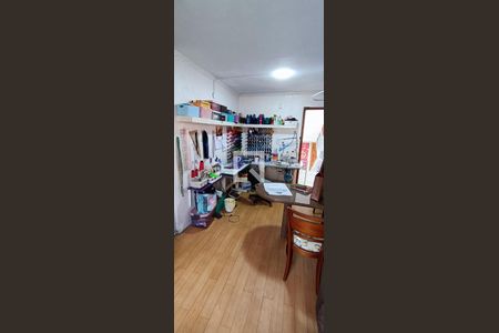 Sala de apartamento à venda com 3 quartos, 60m² em Parque Pinheiros, Taboão da Serra