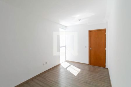 Sala de apartamento para alugar com 2 quartos, 44m² em Novo Progresso, Contagem