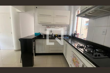 Cozinha de apartamento à venda com 3 quartos, 170m² em Caiçara-adelaide, Belo Horizonte