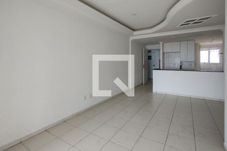 Sala de apartamento para alugar com 3 quartos, 91m² em Guilhermina, Praia Grande