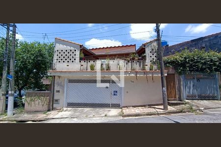 Fachada de casa para alugar com 2 quartos, 120m² em Jardim Colombo, São Paulo