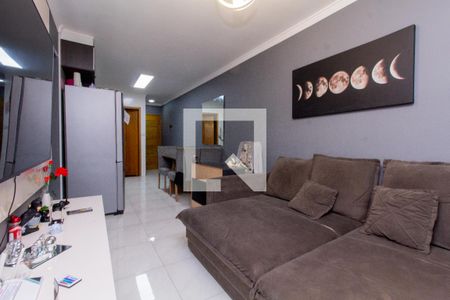 Sala e Cozinha de apartamento para alugar com 2 quartos, 52m² em Parque Paineiras, São Paulo