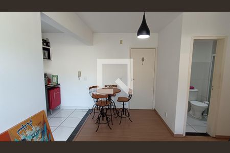 Sala de apartamento para alugar com 2 quartos, 44m² em Jardim Mirante dos Ovnis, Votorantim