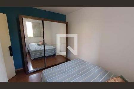 Quarto 2 de apartamento para alugar com 2 quartos, 44m² em Jardim Mirante dos Ovnis, Votorantim