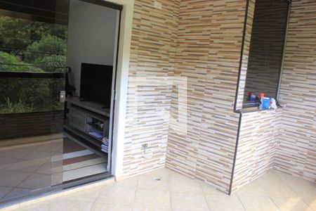 Varanda de casa à venda com 3 quartos, 200m² em Parque Santo Antônio, Guarulhos