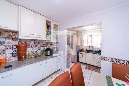 Casa à venda com 250m², 4 quartos e 4 vagas Casa à venda com 250m², 4 quartos e 4 vagasSala de Jantar