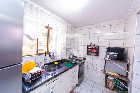 Casa à venda com 250m², 4 quartos e 4 vagas Casa à venda com 250m², 4 quartos e 4 vagasCozinha