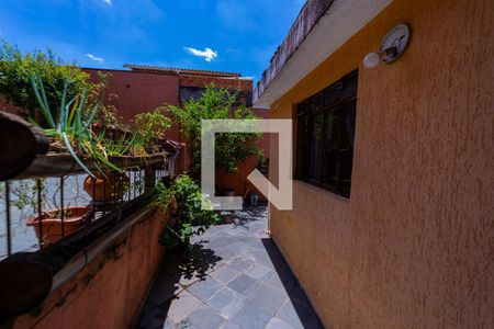 Casa à venda com 250m², 4 quartos e 4 vagas Casa à venda com 250m², 4 quartos e 4 vagasÁrea de Serviço