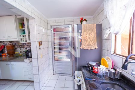 Casa à venda com 250m², 4 quartos e 4 vagas Casa à venda com 250m², 4 quartos e 4 vagasCozinha