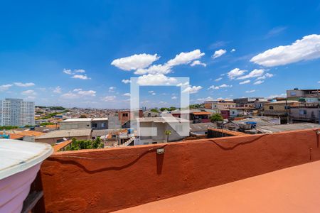 Casa à venda com 250m², 4 quartos e 4 vagas Casa à venda com 250m², 4 quartos e 4 vagasTerraço