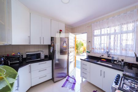 Casa à venda com 250m², 4 quartos e 4 vagas Casa à venda com 250m², 4 quartos e 4 vagasCozinha 2