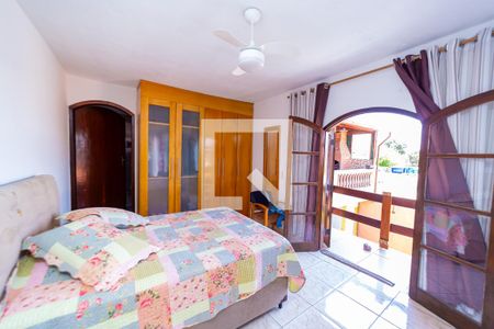 Casa à venda com 250m², 4 quartos e 4 vagas Casa à venda com 250m², 4 quartos e 4 vagasQuarto 4