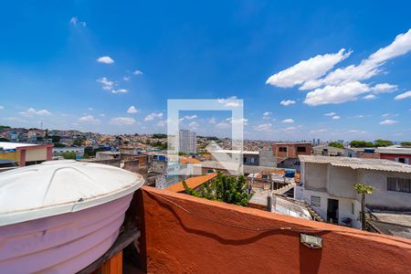 Casa à venda com 250m², 4 quartos e 4 vagas Casa à venda com 250m², 4 quartos e 4 vagasTerraço