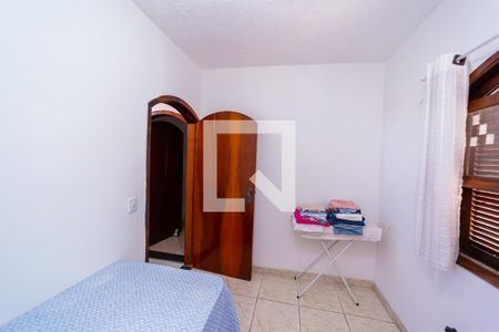 Casa à venda com 250m², 4 quartos e 4 vagas Casa à venda com 250m², 4 quartos e 4 vagasQuarto 3