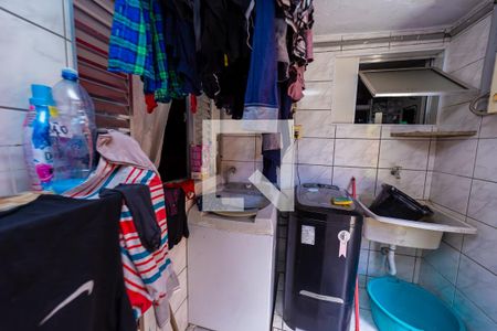 Casa à venda com 250m², 4 quartos e 4 vagas Casa à venda com 250m², 4 quartos e 4 vagasÁrea de Serviço