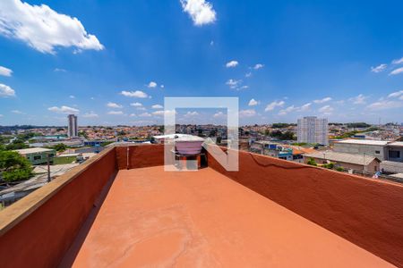Casa à venda com 250m², 4 quartos e 4 vagas Casa à venda com 250m², 4 quartos e 4 vagasTerraço