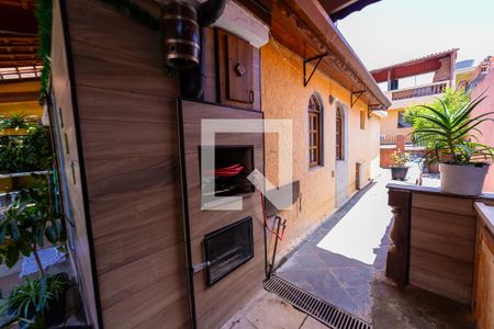 Casa à venda com 250m², 4 quartos e 4 vagas Casa à venda com 250m², 4 quartos e 4 vagasÁrea gourmet 2