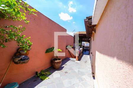 Casa à venda com 250m², 4 quartos e 4 vagas Casa à venda com 250m², 4 quartos e 4 vagasÁrea de Serviço