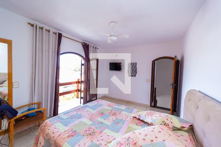 Casa à venda com 250m², 4 quartos e 4 vagas Casa à venda com 250m², 4 quartos e 4 vagasQuarto 4