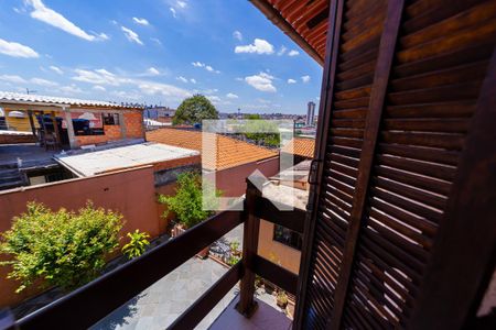 Casa à venda com 250m², 4 quartos e 4 vagas Casa à venda com 250m², 4 quartos e 4 vagasVaranda do Quarto 4