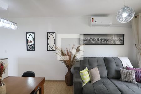 Sala de apartamento à venda com 3 quartos, 60m² em Igara, Canoas