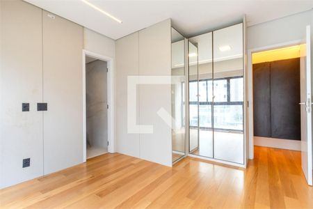 Apartamento à venda com 5 quartos, 310m² em Santa Cecilia, São Paulo