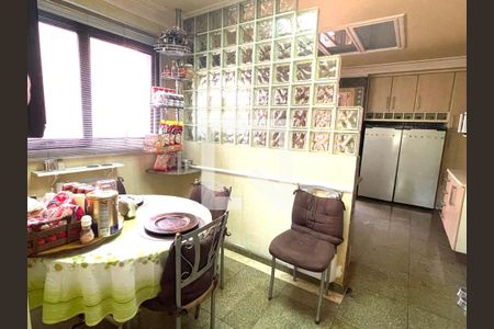 Apartamento à venda com 4 quartos, 340m² em Jardim Vitoria Regia (Zona Oeste), São Paulo