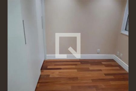 Apartamento à venda com 3 quartos, 190m² em Vila Firmiano Pinto, São Paulo