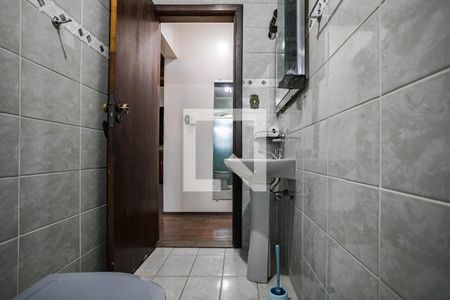 Casa para alugar com 288m², 4 quartos e 15 vagas Casa para alugar com 288m², 4 quartos e 15 vagasBanheiro Social