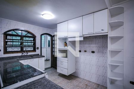 Casa para alugar com 288m², 4 quartos e 15 vagas Casa para alugar com 288m², 4 quartos e 15 vagasCozinha