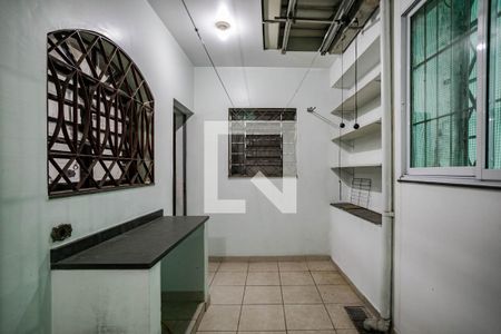 Casa para alugar com 288m², 4 quartos e 15 vagas Casa para alugar com 288m², 4 quartos e 15 vagasÁrea de Serviço 2