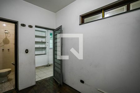 Casa para alugar com 288m², 4 quartos e 15 vagas Casa para alugar com 288m², 4 quartos e 15 vagasQuarto de Serviço