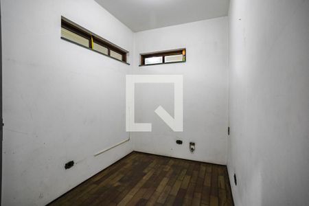 Casa para alugar com 288m², 4 quartos e 15 vagas Casa para alugar com 288m², 4 quartos e 15 vagasQuarto de Serviço