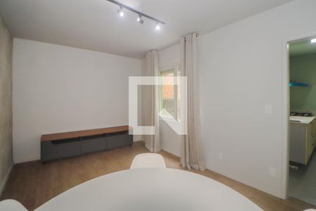 Sala de apartamento para alugar com 1 quarto, 39m² em Petrópolis, Porto Alegre