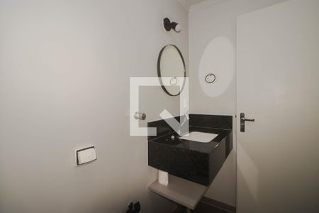 Banheiro de apartamento para alugar com 1 quarto, 39m² em Petrópolis, Porto Alegre