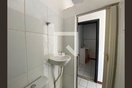 Banheiro de apartamento para alugar com 1 quarto, 20m² em Pilares, Rio de Janeiro