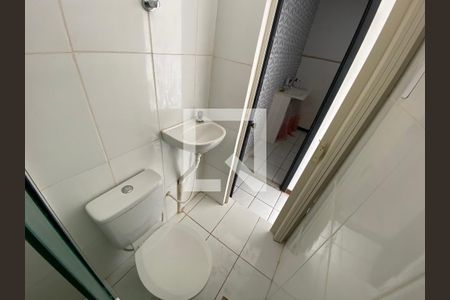 Banheiro de apartamento para alugar com 1 quarto, 20m² em Pilares, Rio de Janeiro